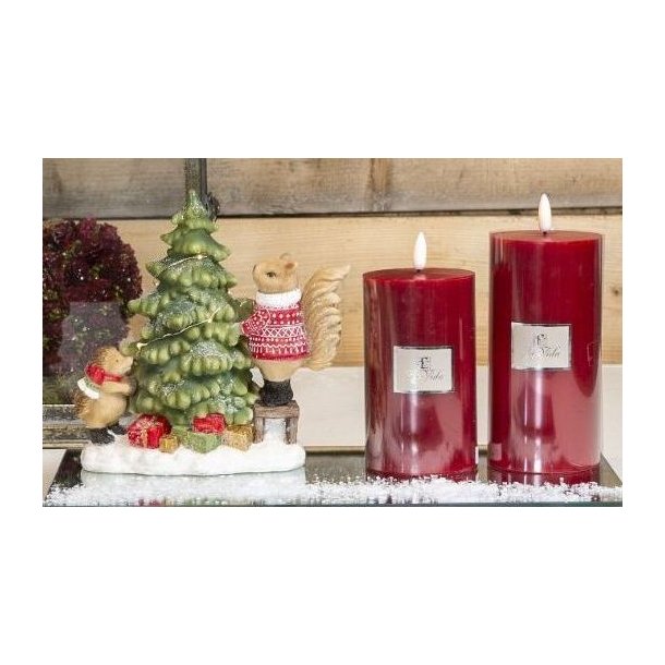   Julefigur, Pindsvin og Egern med juletr